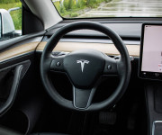 Tesla Model Y Long Range Ryzen, SOH 90%, Grok, Tepelné čerpadlo, Matrix LED, Dvojité sklá