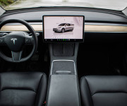 Tesla Model Y Long Range Ryzen, SOH 90%, Grok, Tepelné čerpadlo, Matrix LED, Dvojité sklá