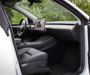 Tesla Model Y Long Range Ryzen, SOH 90%, Grok, Tepelné čerpadlo, Matrix LED, Dvojité sklá