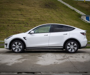 Tesla Model Y Long Range Ryzen, SOH 90%, Grok, Tepelné čerpadlo, Matrix LED, Dvojité sklá