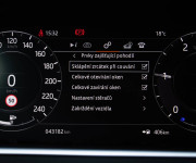 Land Rover Range Rover Evoque 2.0D D180 HSE, Nelakované, Pano, Meridian Sound, Virtual, TOP