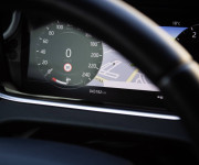 Land Rover Range Rover Evoque 2.0D D180 HSE, Nelakované, Pano, Meridian Sound, Virtual, TOP