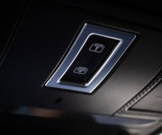 Land Rover Range Rover Evoque 2.0D D180 HSE, Nelakované, Pano, Meridian Sound, Virtual, TOP