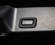 Land Rover Range Rover Evoque 2.0D D180 HSE, Nelakované, Pano, Meridian Sound, Virtual, TOP