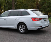 Škoda Superb Combi 2.0 TDI SCR Ambition DSG