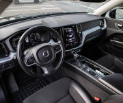 Volvo XC60 D5 Momentum AWD A/T