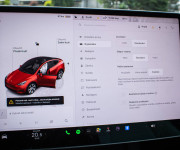 Tesla Model Y Long Range AWD, Biely interiér, Tepelné čerpadlo, Dvojité sklá, DPH