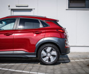 Hyundai Kona Electric+ 64kWh batéria 98% SOH, slovenské s históriou, HUD, Krell audio, DPH
