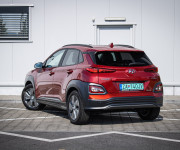 Hyundai Kona Electric+ 64kWh batéria 98% SOH, slovenské s históriou, HUD, Krell audio, DPH