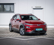 Hyundai Kona Electric+ 64kWh batéria 98% SOH, slovenské s históriou, HUD, Krell audio, DPH
