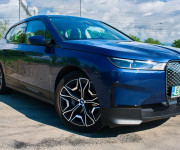 BMW iX 50 xDrive 385kw 523HP TOP Výbava, Nappa koža, 115kw batéria