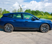 BMW iX 50 xDrive 385kw 523HP TOP Výbava, Nappa koža, 115kw batéria