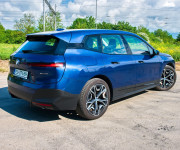 BMW iX 50 xDrive 385kw 523HP TOP Výbava, Nappa koža, 115kw batéria