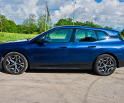 BMW iX 50 xDrive 385kw 523HP TOP Výbava, Nappa koža, 115kw batéria
