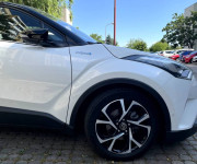Toyota C-HR 1.8 Hybrid Selection E-CVT FWD