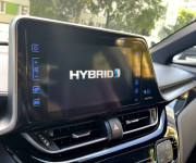 Toyota C-HR 1.8 Hybrid Selection E-CVT FWD