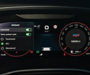 Škoda Octavia Combi VRS 195kW DSG Webasto, Virtual Cockpit
