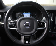 Volvo S90 D4, R-design, 140kw, AWD, AT8
