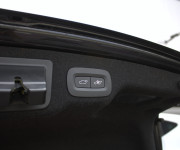 Volvo S90 D4, R-design, 140kw, AWD, AT8