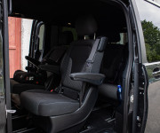 Mercedes-Benz V300d 4MATIC AMG Line, Black optik, Slovenské, Servis grátis, ťažné, Multibeam