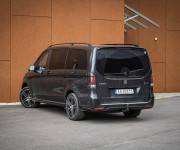 Mercedes-Benz V300d 4MATIC AMG Line, Black optik, Slovenské, Servis grátis, ťažné, Multibeam