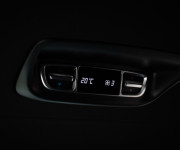 Mercedes-Benz V300d 4MATIC AMG Line, Black optik, Slovenské, Servis grátis, ťažné, Multibeam