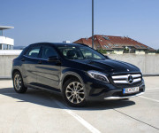 Mercedes-Benz GLA 180 d