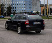 Škoda Octavia Combi 2.0 TDI CR DPF Ambiente DSG