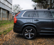 Volvo XC90 D5 235k R-design 7 miestne, plná história, vymenené rozvody, ťažné zariadenie