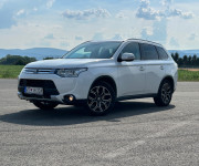 Mitsubishi Outlander 2.2 4x4 7-miestne