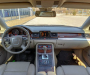 Audi A8 4.2 FSI V8 quattro tiptronic