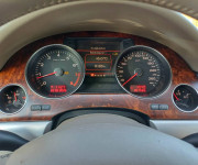 Audi A8 4.2 FSI V8 quattro tiptronic