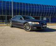 Audi A8 4.2 FSI V8 quattro tiptronic
