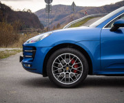 Porsche Macan Turbo PDK, Sport Chrono pack, Vzduchový podvozok, Panoráma, odpočet DPH