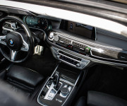 BMW M760Li xDrive, Msport, Webasto, Panoráma, Laser, 4x masáž, TV, super stav