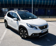Peugeot 2008 1.6 BlueHDi 100 Allure