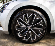 Škoda Superb L&K 2.0 TSi 4x4 DSG Full výbava