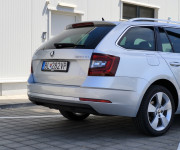 Škoda Octavia Combi 2.0 TDI 110kW Elegance