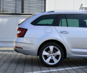 Škoda Octavia Combi 2.0 TDI 110kW Elegance
