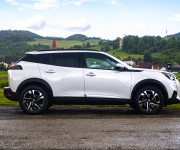 Peugeot 2008 e- Allure 136k