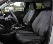 Peugeot 2008 e- Allure 136k