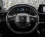 Peugeot 2008 e- Allure 136k