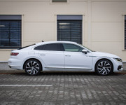 Volkswagen Arteon 2.0 TSI DSG R-Line, Slovenské, Nelakované, V záruke, TOP STAV!