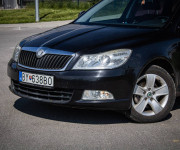 Škoda Octavia Combi 2.0 TDI Elegance, Po servise, nelakované