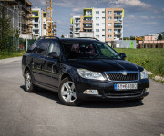 Škoda Octavia Combi 2.0 TDI Elegance, Po servise, nelakované