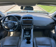 Jaguar F-Pace 2.0D I4 240k R-Sport AWD A/T