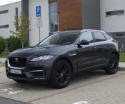 Jaguar F-Pace 2.0D I4 240k R-Sport AWD A/T