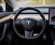 Tesla Model 3 Performance 82kWh Batéria, FSD-najvyšší autopilot, nelakované, DPH