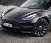 Tesla Model 3 Performance 82kWh Batéria, FSD-najvyšší autopilot, nelakované, DPH