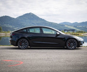 Tesla Model 3 Performance 82kWh Batéria, FSD-najvyšší autopilot, nelakované, DPH